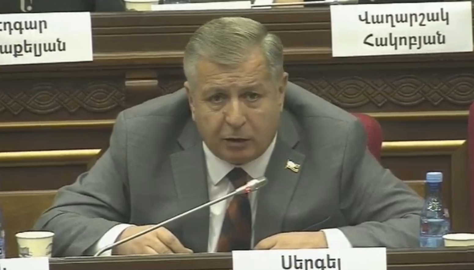 Պետք է գտնել մեխանիզմներ, որ քաղաքացին չասի՝ չաշխատեմ, կստանամ այնքան կենսաթոշակ, ինչքան աշխատողը. Բագրատյան