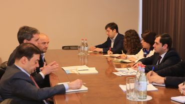 Նախարար Սուրեն Պապիկյանն ընդունել է Եվրոպական ներդրումային բանկի պատվիրակությանը