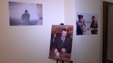 Վազգեն Սարգսյանին նվիրված ցուցահանդեսում ընկերները հիշել են սպարապետին