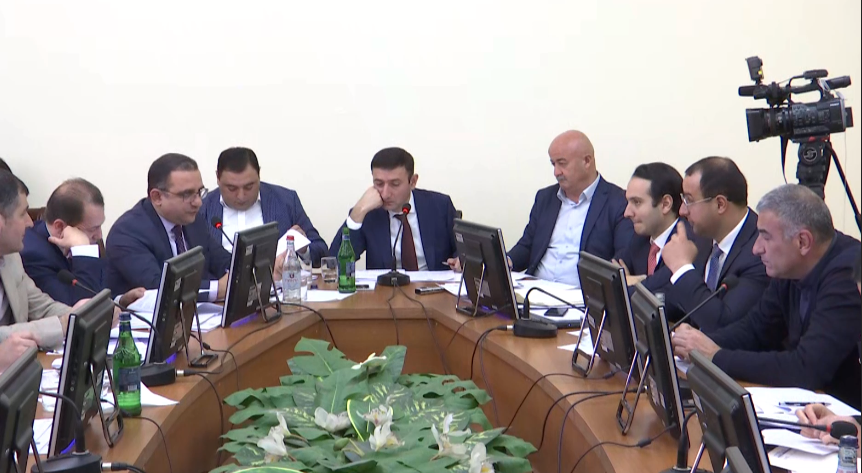 Կառավարության ծրագրի զեկույցի բացերն ու պատգամավորներին ամենաշատը հետաքրքրող զբոսաշրջության զարգացման ճանապարհները