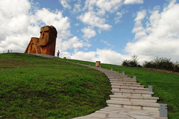 Ֆրանսիայի կոմկուսը կոչ է արել երկրի իշխանություններին ճանաչել Արցախի անկախությունը