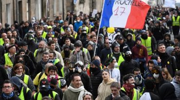 Ֆրանսիայում դարձյալ մեկնարկել են «դեղին բաճկոնների» բողոքի ակցիաները