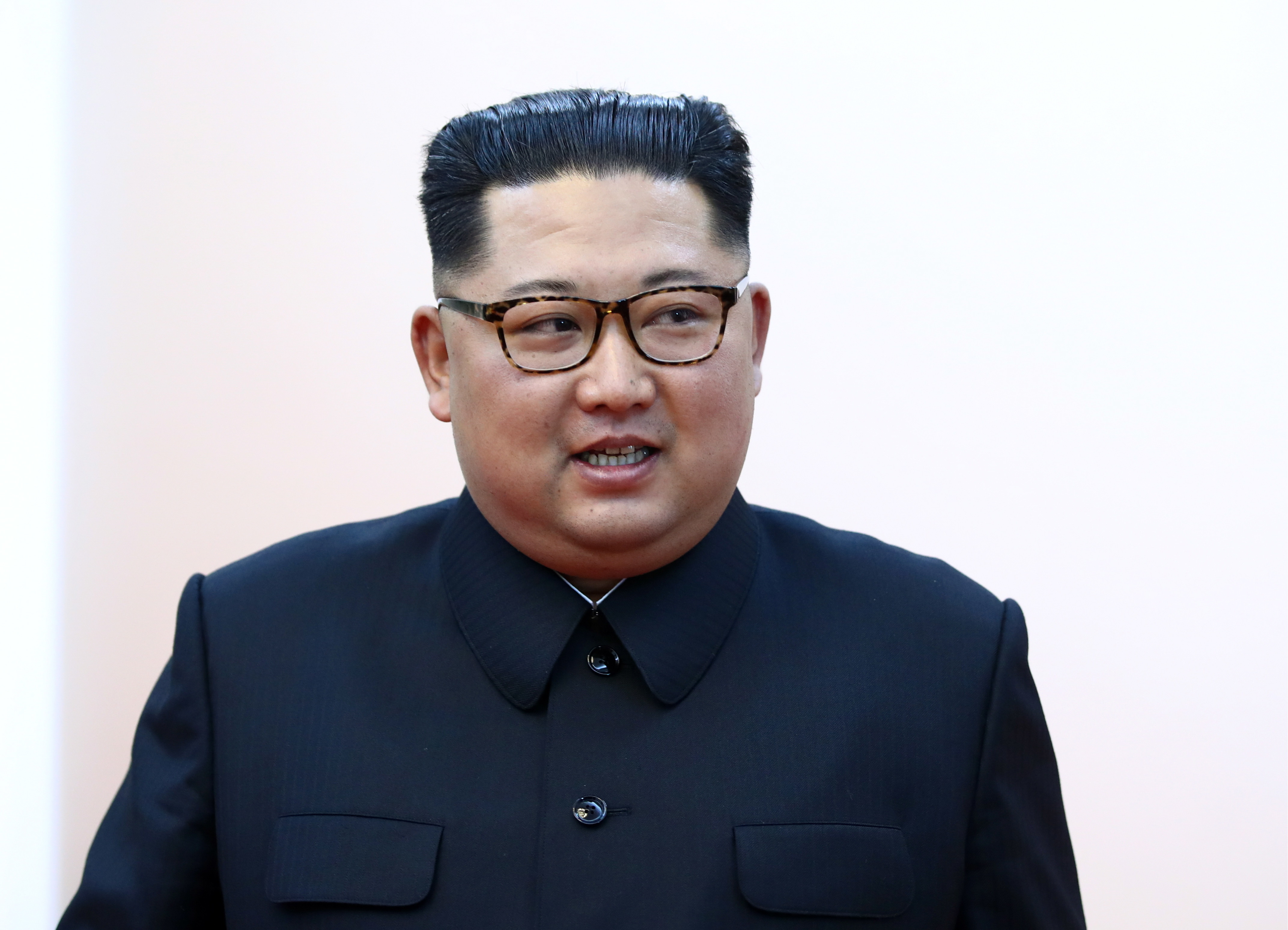 Kim jong un. RBVY XBY by. RBV XTY ysyu. RBC XTY sy.