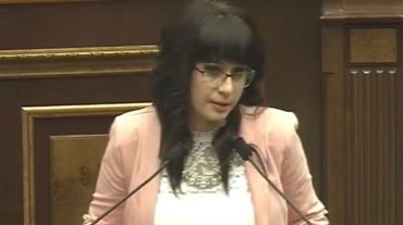 Մանր ու միջին որոշ պաշտոնյաներ շարունակում են չինովնիկի կեցվածքով հանդես գալ. Նազելի Բաղդասարյան