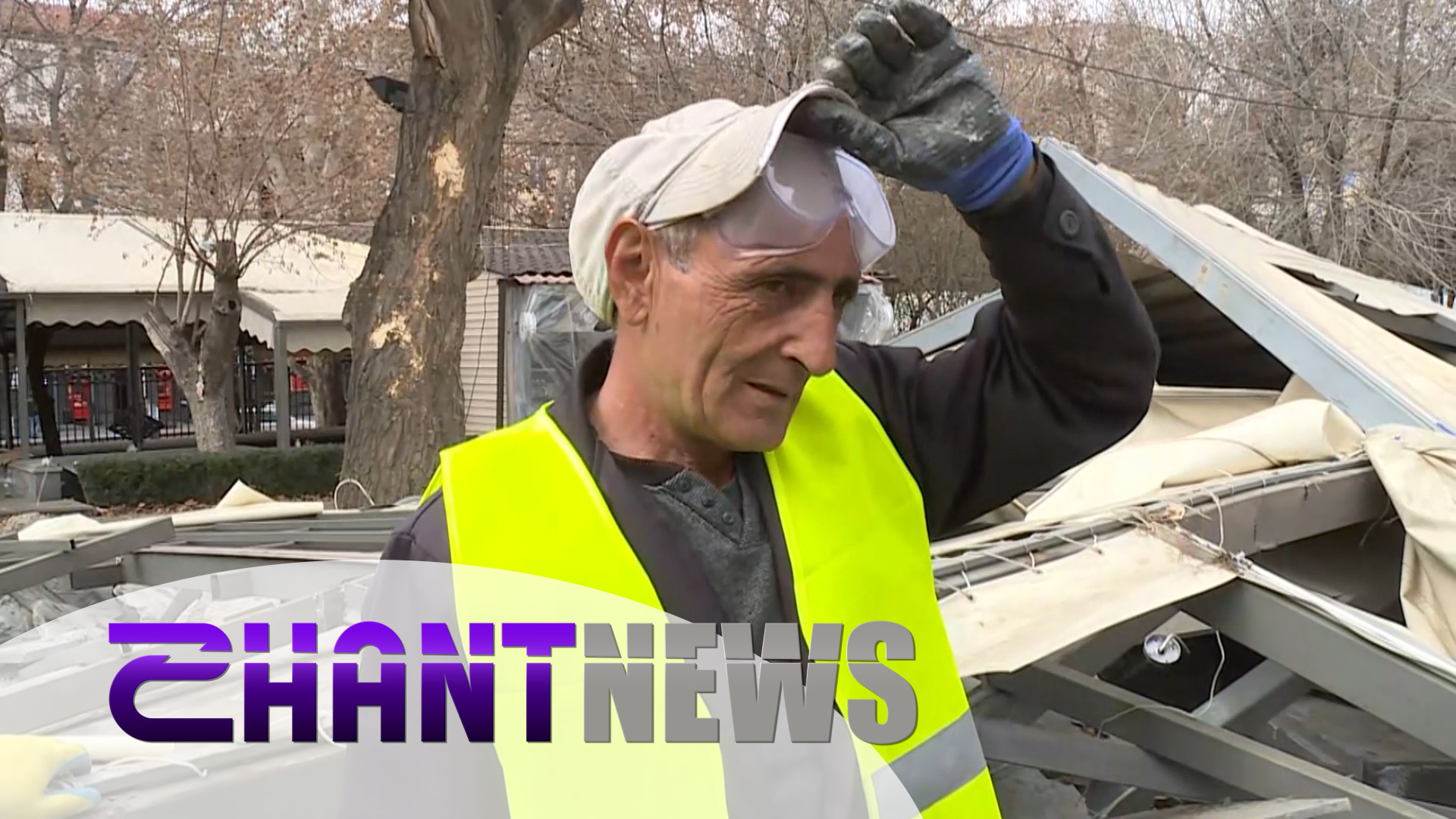 Օպերայի տարածքի սրճարաններն ապամոնտաժողները SHANTNEWS.am-ին պատմել են կատարվող աշխատանքների մասին