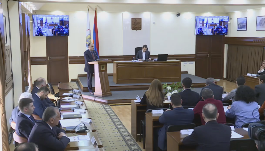 Ինչո՞ւ են կանաչապատման ծախսերը կրճատվում, հետո ավելացվում. հարց փոխքաղաքապետին