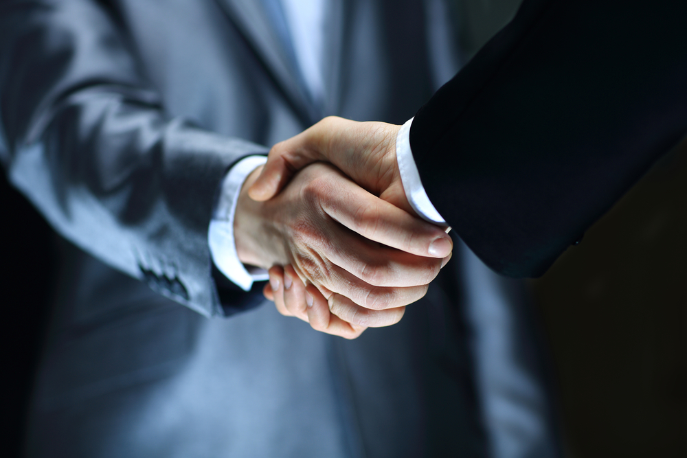 Դանիայում անձնագիր ստանալու համար ձեռքսեղմումը կդառնա պարտադիր