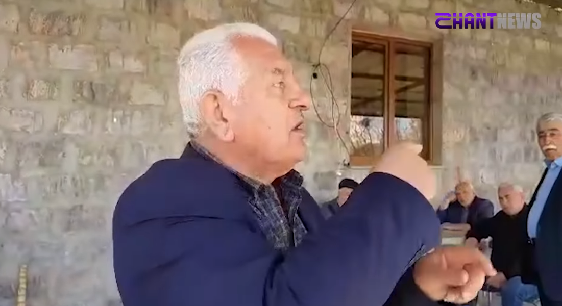 Րոպեներ անց Զարթոնք համայնքի ղեկավարը հայտարարությամբ հանդես կգա