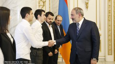 Վարչապետն ընդունել է «Հայկական արծիվներ» շախմատային թիմի անդամներին