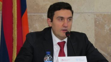 Աննախադեպ բարենպաստ իրավիճակ է ձևավորել Արցախյան հակամարտության կարգավորման հարցում. Արթուր Ղազինյան