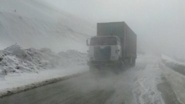Գորիս-Սիսիան ավտոճանապարհին, Գավառ քաղաքում ձյուն է տեղում