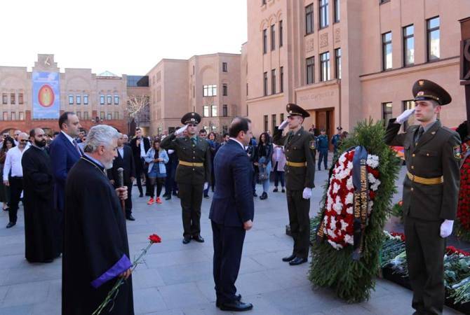 Հայոց ցեղասպանության զոհերի հիշատակին Մոսկվայում կայացած միջոցառումներին մասնակցել է ՀՀ պաշտպանության նախարարը