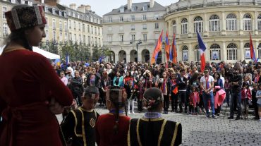 Ֆրանսիայի վարչապետը ելույթ կունենա Փարիզում՝ Կոմիտասի արձանի մոտ, Հայոց ցեղասպանության հիշատակի արարողությանը
