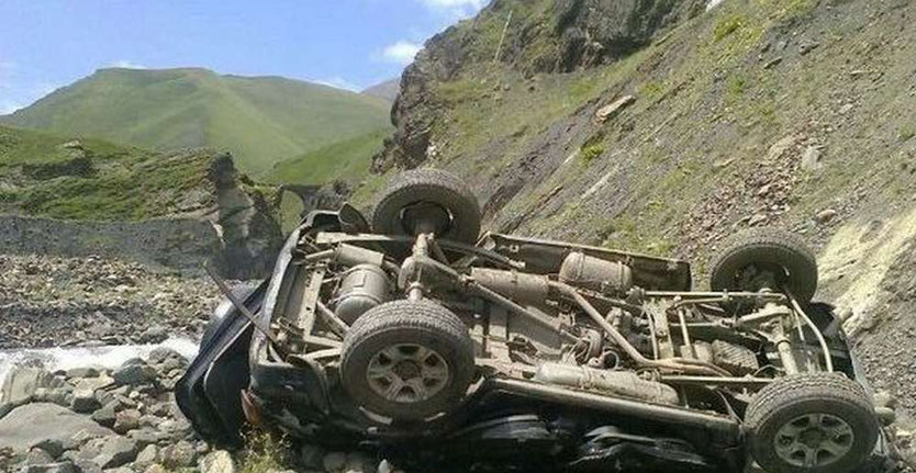 Դիլիջանի ոլորաններում մեքենան գլորվել է ձորը