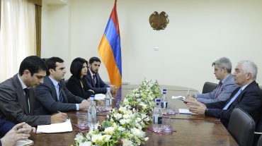 Հակոբ Արշակյանը ԵՄ դեսպանի հետ քննարկել է բարձր տեխնոլոգիական ոլորտի գործակցության հեռանկարները