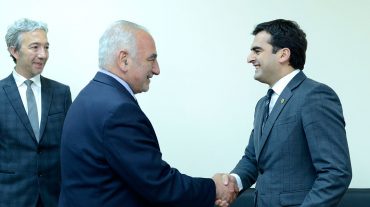 Նախարար Հակոբ Արշակյանն ընդունել է Լիոնի քաղաքապետի առաջին տեղակալ Ժորժ Կեպենեկյանին