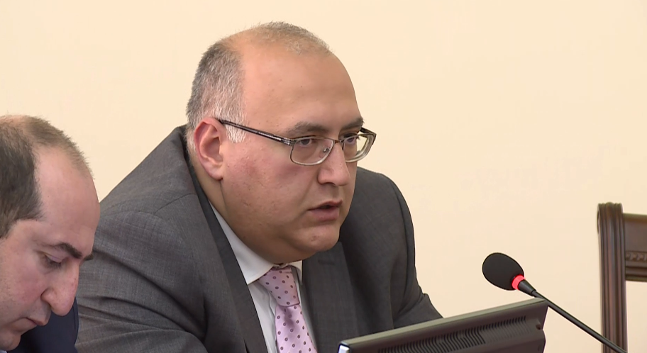 ԵԱՏՄ-ին միանալու շրջանակներում ՀՀ-ում տեղի ունեցած օրենսդրական փոփոխությամբ «ՀՀ էլցանցերը» չունի էներգիա վաճառողի մենաշնորհային դիրք