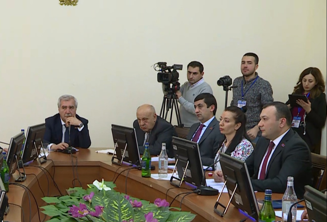 Ինքնասպանության դեպքերը լինում են, երբ զինծառայողի ձեռքին զենք կա և նա համեմատական ազատության մեջ է. Էնֆիաջյան