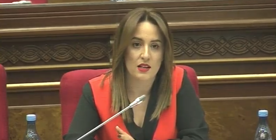 Ինչո՞ւ չի վերականգնվում պետությանը հասցված 57 մլրդ դրամը․ պատգամավորը՝ դատախազին