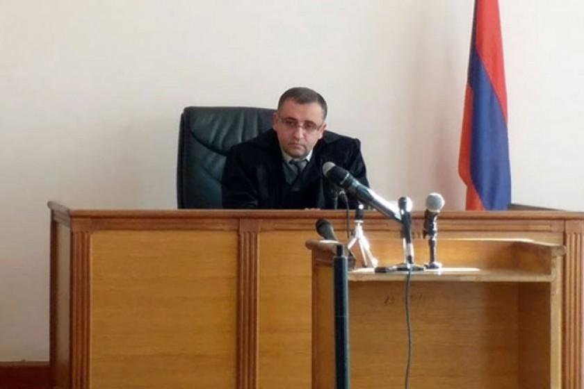 Ի՞նչ դրամական միջոցներ ունի դատավոր Արշակ Վարդանյանը