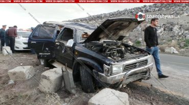 Ավտովթար Արագածոտնի մարզում․ վարորդը Toyota-ով բախվել է արգելապատնեշին