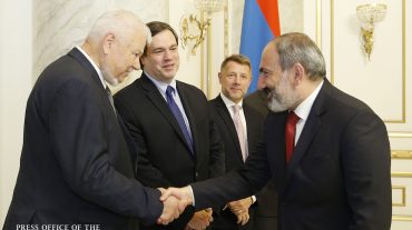Վարչապետը ԵԱՀԿ Մինսկի խմբի համանախագահների հետ քննարկել է ԼՂ հակամարտության կարգավորման գործընթացը