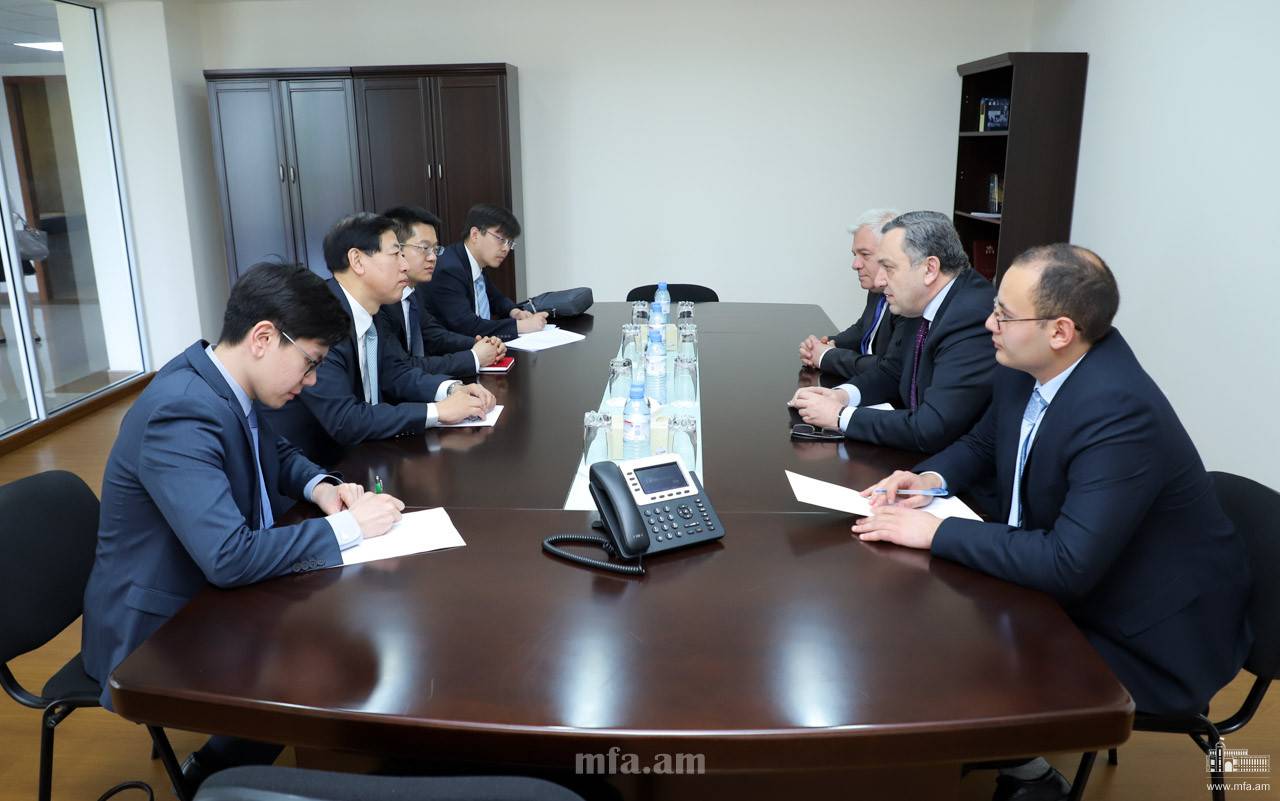 Հայաստանի և Չինաստանի ԱԳՆ ներկայացուցիչները քննարկել են երկկողմ հետաքրքրություն ներկայացնող հարցերի լայն շրջանակ