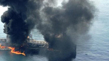 ԱՄԷ-ի նավահանգստի 7 լցանավերում պայթյուններ են որոտացել