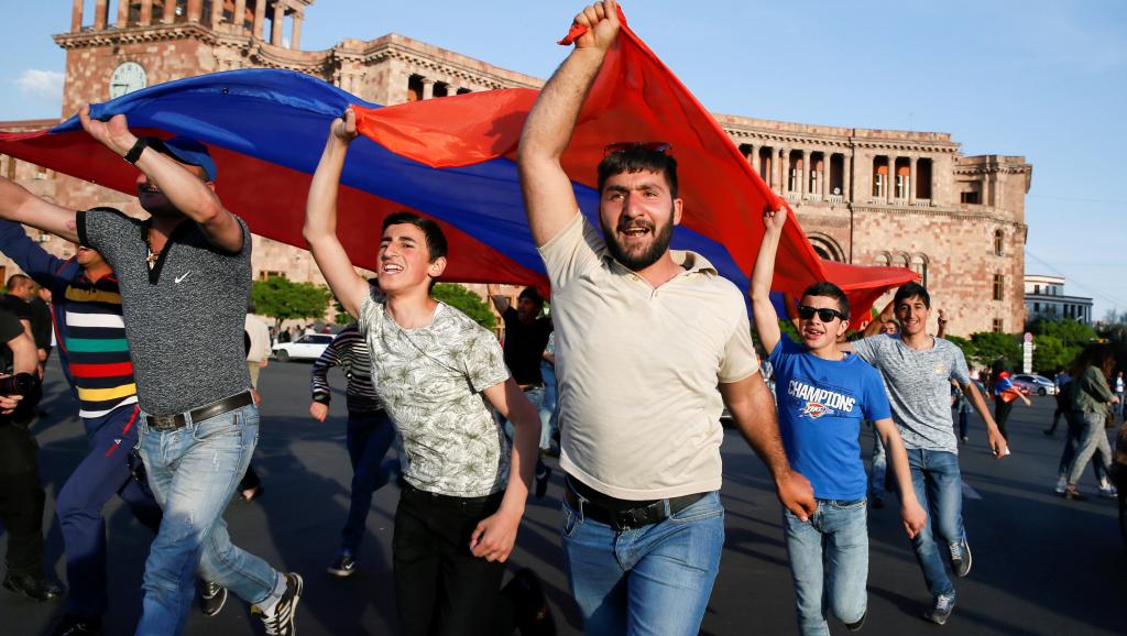 РБК-ի հատուկ ռեպորտաժը՝ թավշյա հեղափոխությունից հետո տեղի ունեցած փոփոխությունների ու հայերի կարծիքների մասին