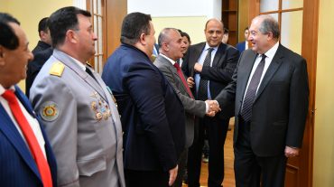 Մեր ուժը մեր միասնական լինելու մեջ է. նախագահը Նուր-Սուլթանում հանդիպել է հայ համայնքի հետ