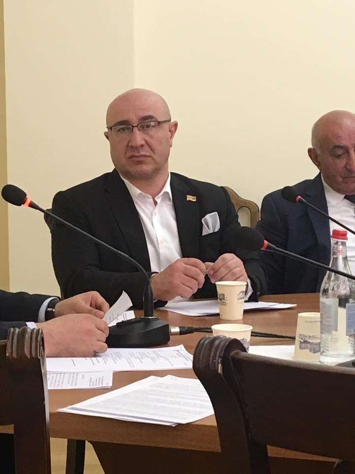 «Լուսավոր Հայաստան»-ի պատգամավորը Ամբերդի հարցով դիմել է վարչապետին և գլխավոր դատախազին