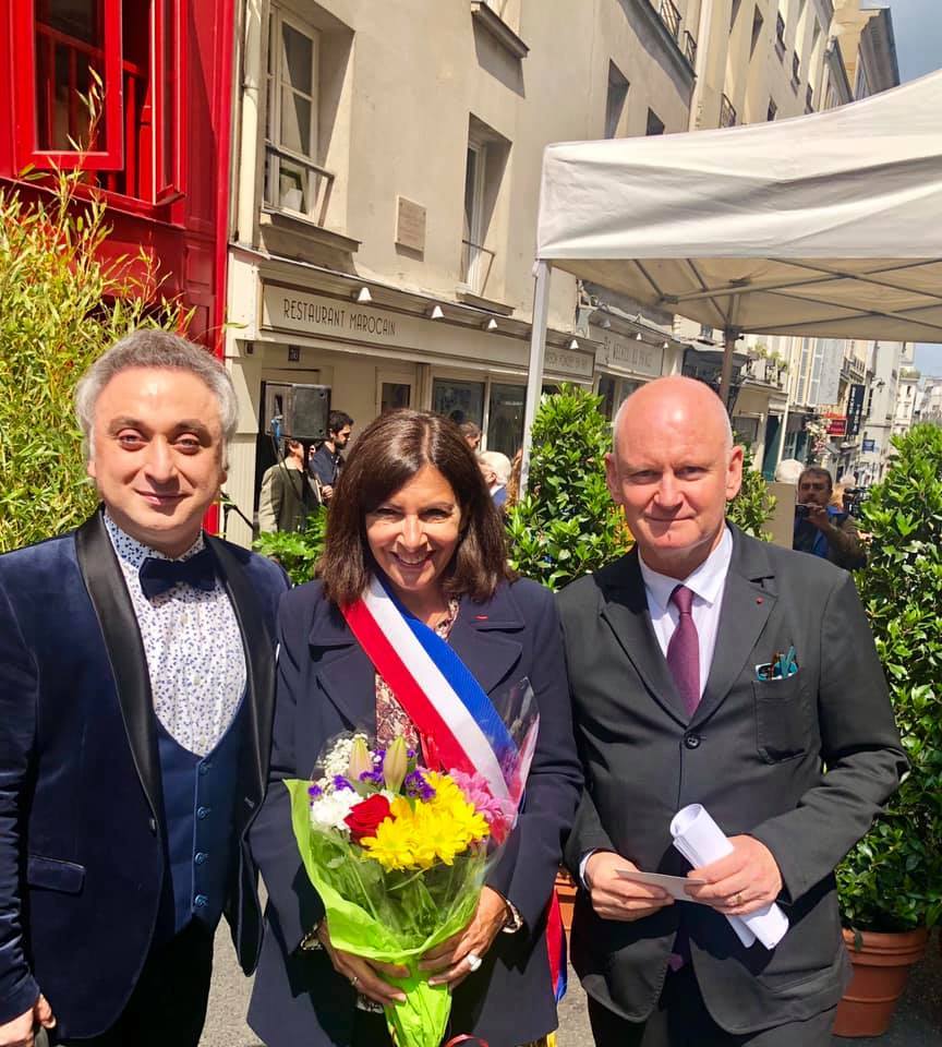 Փարիզի Մըսյո լը Պրինս փողոցում տեղադրվել է Ազնավուրի հիշատակը հավերժացնող հուշատախտակ