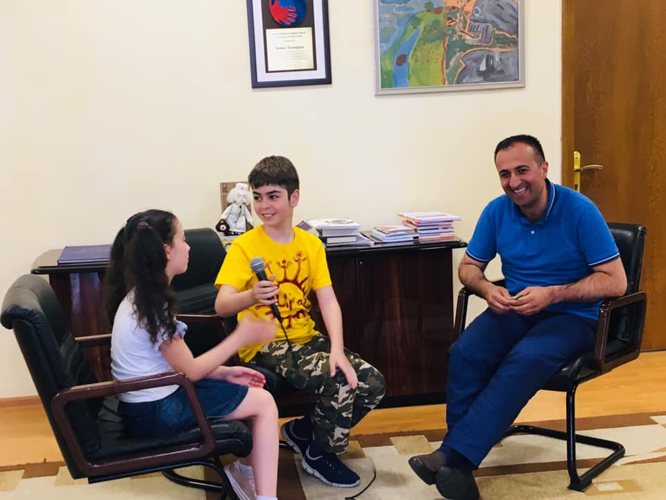 Երեխաները հարցազրույց են վերցրել Արսեն Թորոսյանից