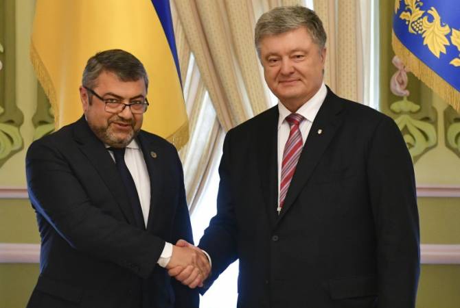 Պորոշենկոն և ՀՀ դեսպանն ընդգծել են քաղաքական երկխոսությունն ակտիվացնելու անհրաժեշտությունը