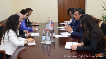 Մարդու իրավունքների պաշտպանը և ԱՄՆ պետքարտուղարության փոխօգնականը քննարկել են համագործակցության ծրագրեր