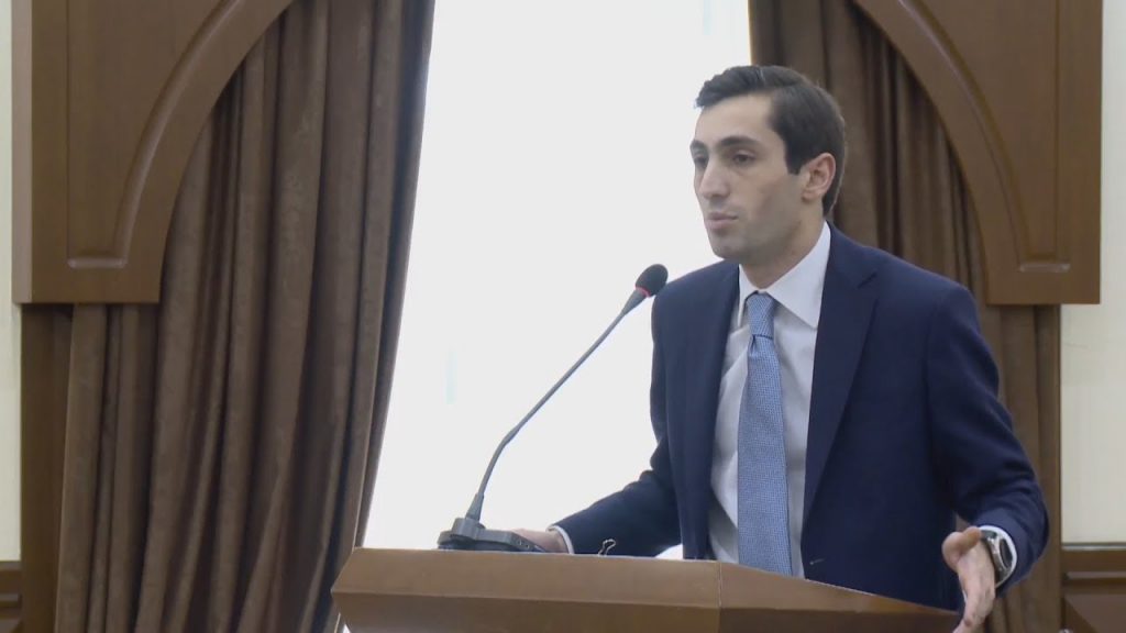 Երևանի քաղաքապետարանի հաստիքացուցակն ուռճացված է. Դավիթ Խաժակյան
