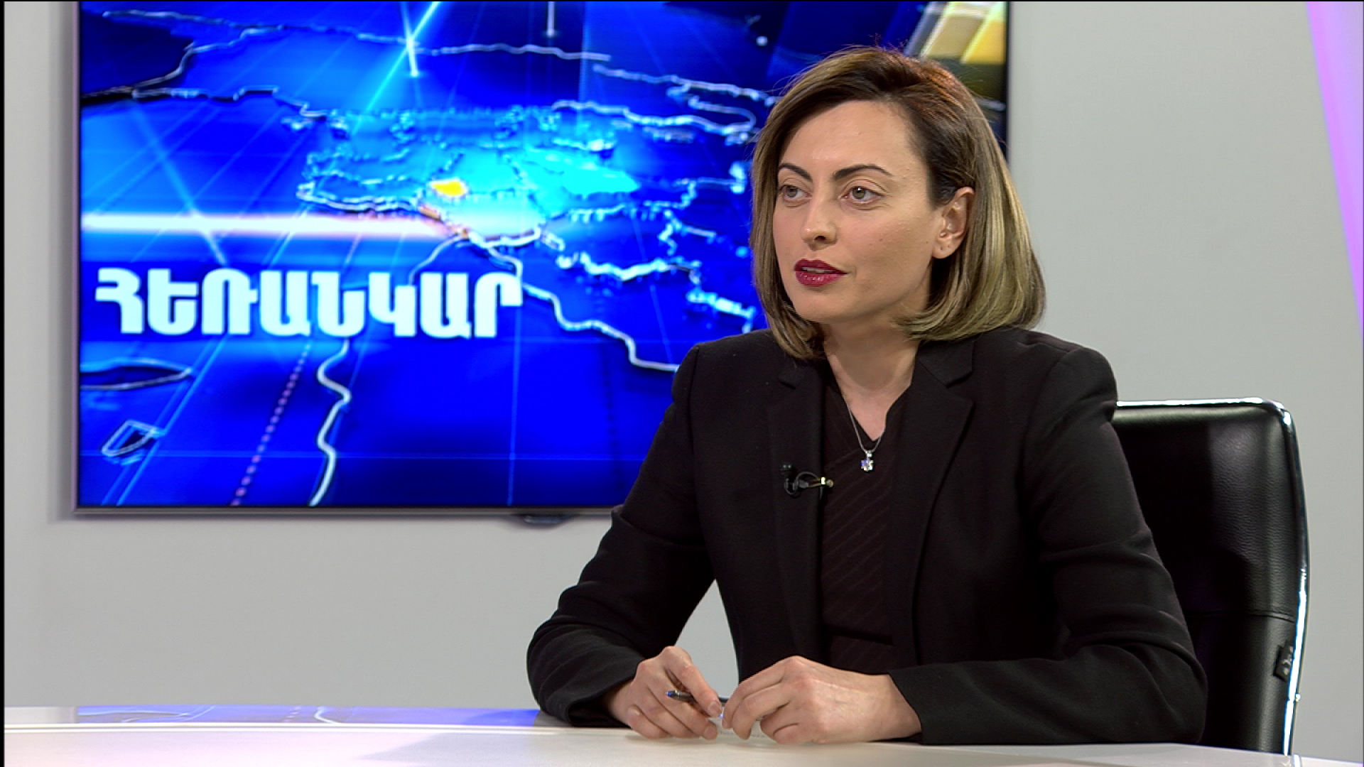 Լենա Նազարյան
