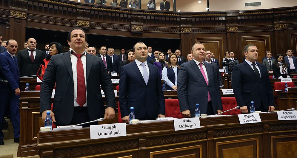 Ուրիխանյանի՝ պատգամավորի մանդատը վայր դնելու դիմում չեմ տեսել․ Էնֆիաջյան