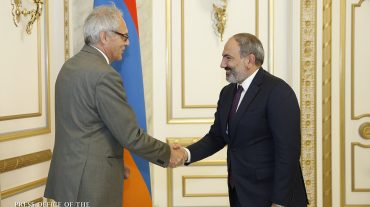 Վարչապետը հրաժեշտի հանդիպում է ունեցել ԳԴՀ դեսպան Մաթիաս Քիսլերի հետ