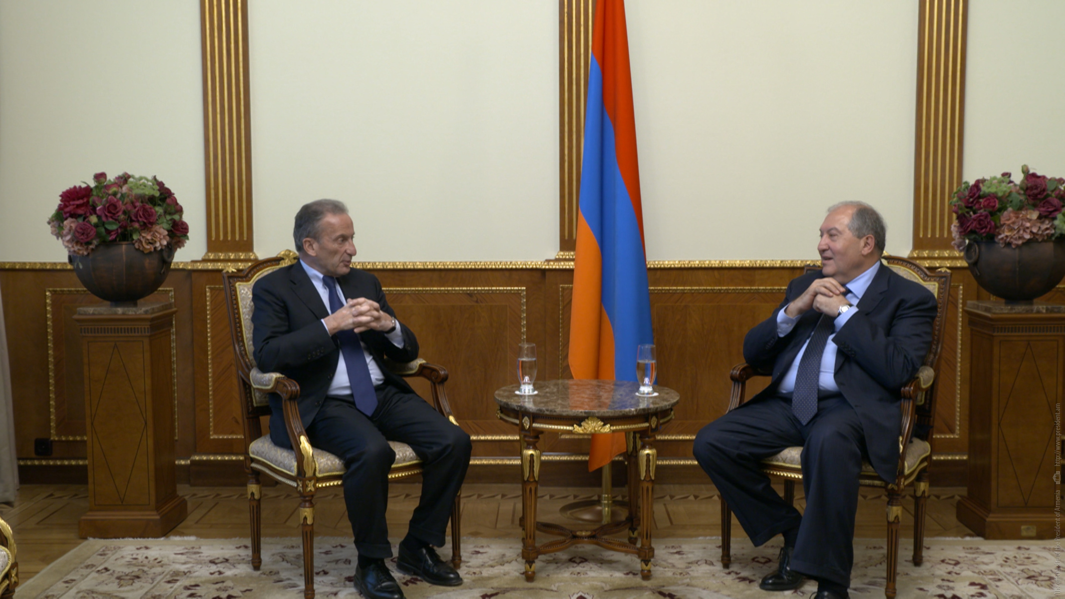 ՀՀ նախագահը հանդիպել է «Électricité de France» և «Veolia» ընկերությունների նախկին գործադիր տնօրենի հետ