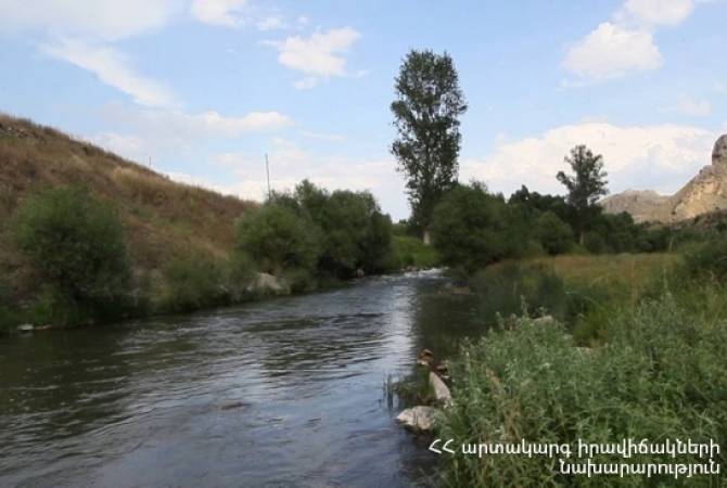 Փրկարարները գտել են Արփա գետն ընկած երեխայի դին
