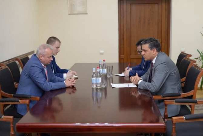 Արման Թաթոյանը ՌԴ դեսպանի հետ քննարկել է Ռուսաստանում հայերի իրավունքների հետ կապված հարցեր