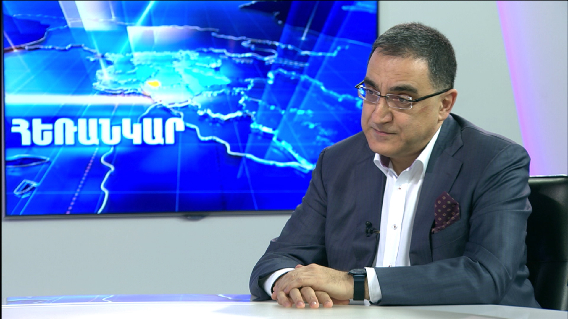 Արմեն Դարբինյան