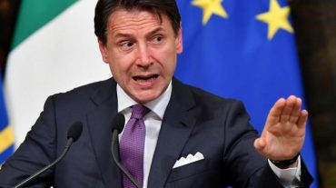 Իտալիայի վարչապետը սպառնում է հրաժարական տալ
