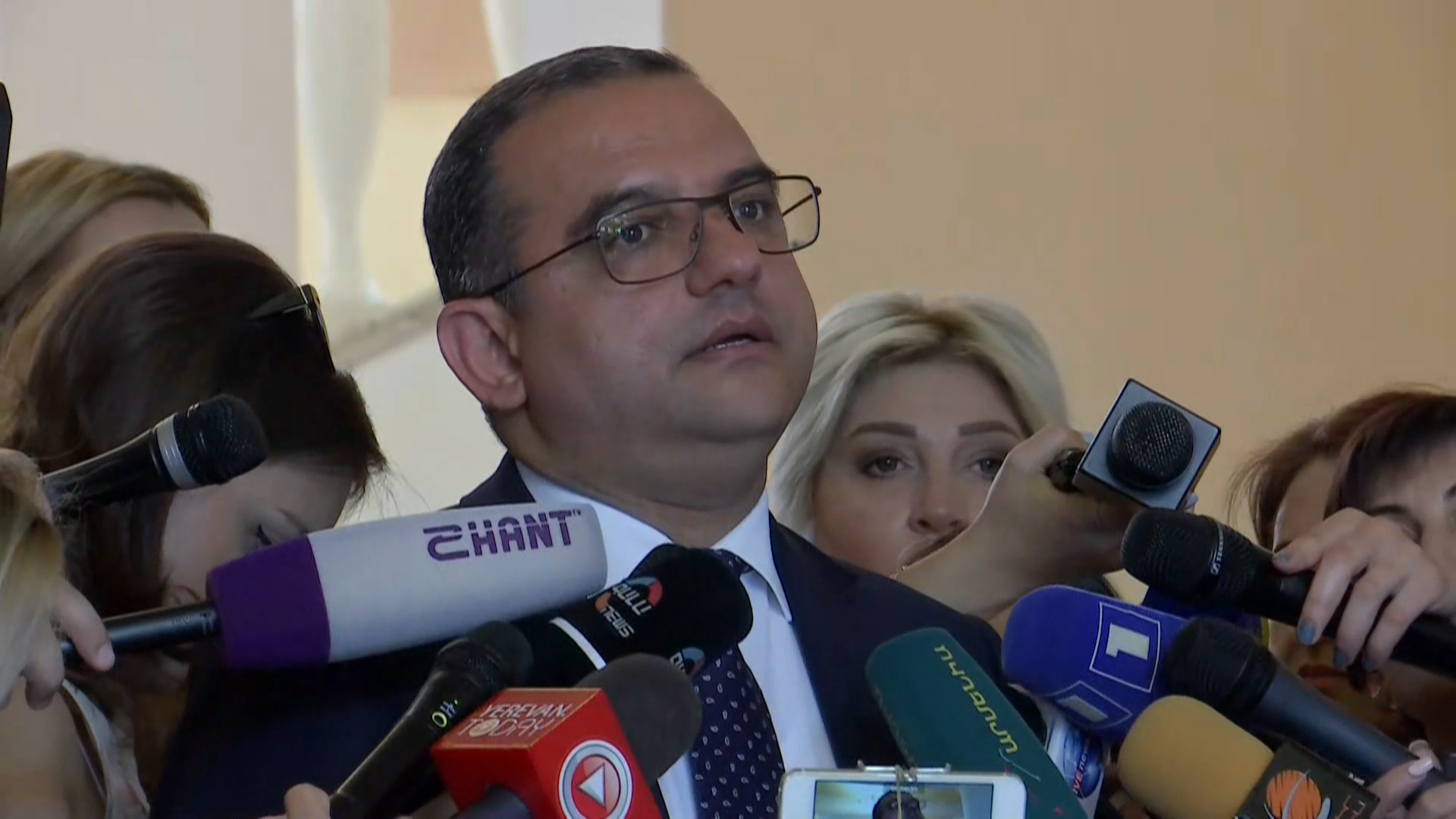 Էկոնոմիկայի նախարարը խոսել է կարկուտից տուժածներին աջակցության մասին