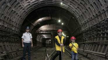 Հաջորդ կայարանը՝ Մանկություն․ մուտքը ժպիտով է և ժետոնով