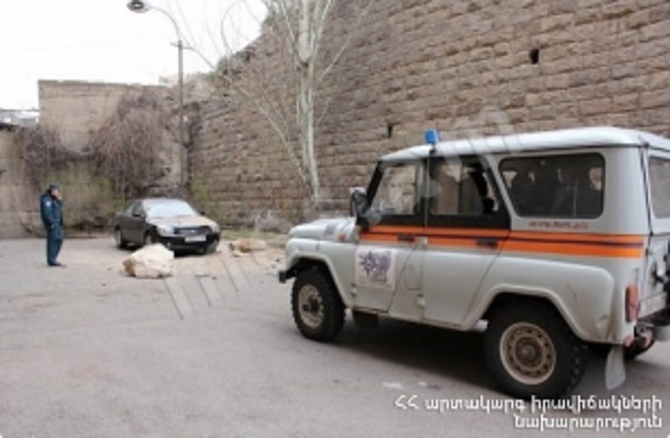 Սարալանջի պողոտայում քարաթափում է տեղի ունեցել