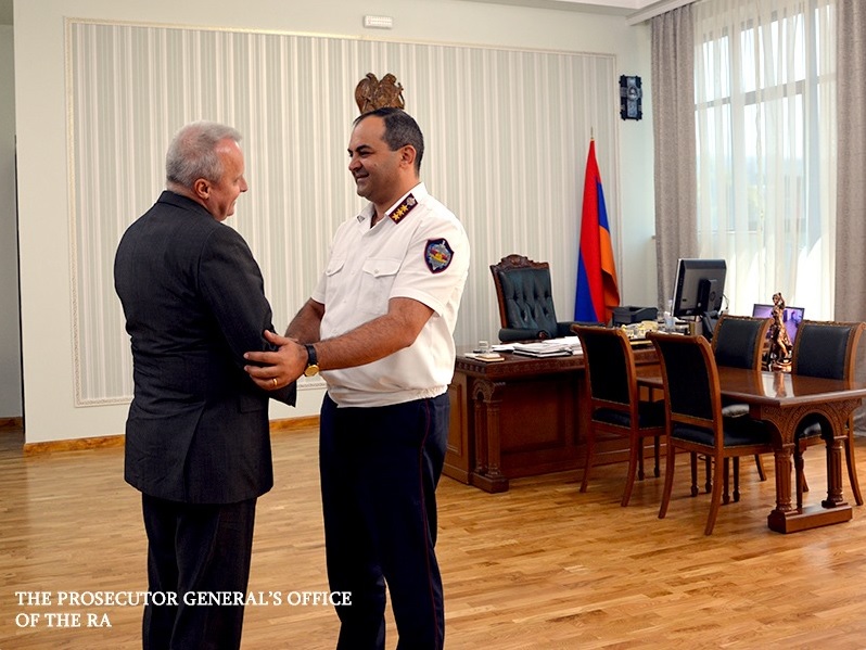 Արթուր Դավթյանը և ՀՀ-ում ՌԴ դեսպանը քննարկել են իրավական փոխօգնությանը վերաբերող հարցեր