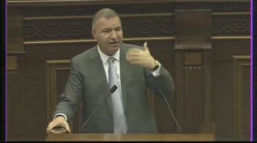 Լավ չէ, որ Հայաստանը գազի դիմաց դոլարով է վճարում. Միքայել Մելքումյան