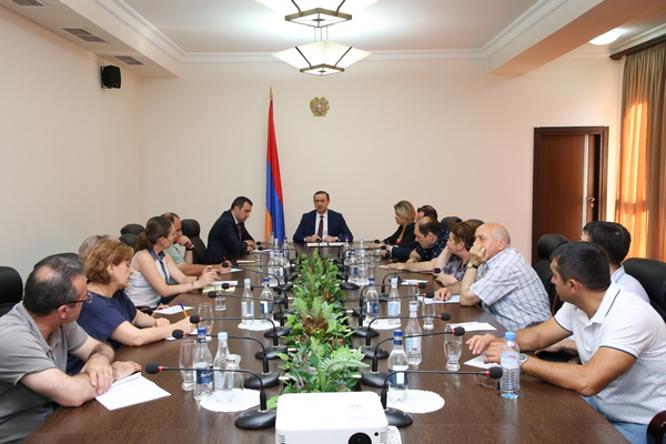 ԱԽ քարտուղարը ազգային անվտանգության ռազմավարությունը քննարկել է քաղհասարակության հետ